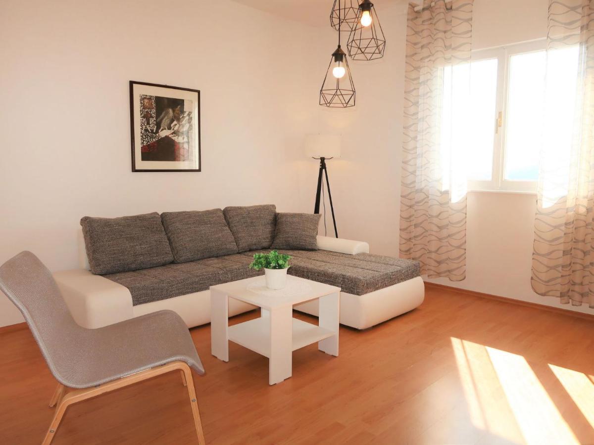 Apartment Katarina - Rac173 Rabac Eksteriør billede